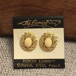 Vintage Gold Tone and Cream Enamel Post Earrings from The Earring Tree J048